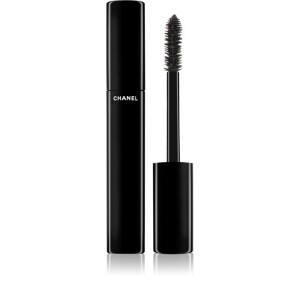 Chanel Le Volume de Chanel Volumizing and Curling Mascara Shade 10 Noir 6 g