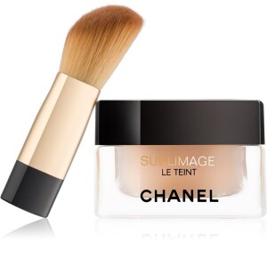 Chanel Sublimage Illuminating Foundation Shade 50 Beige 30 g